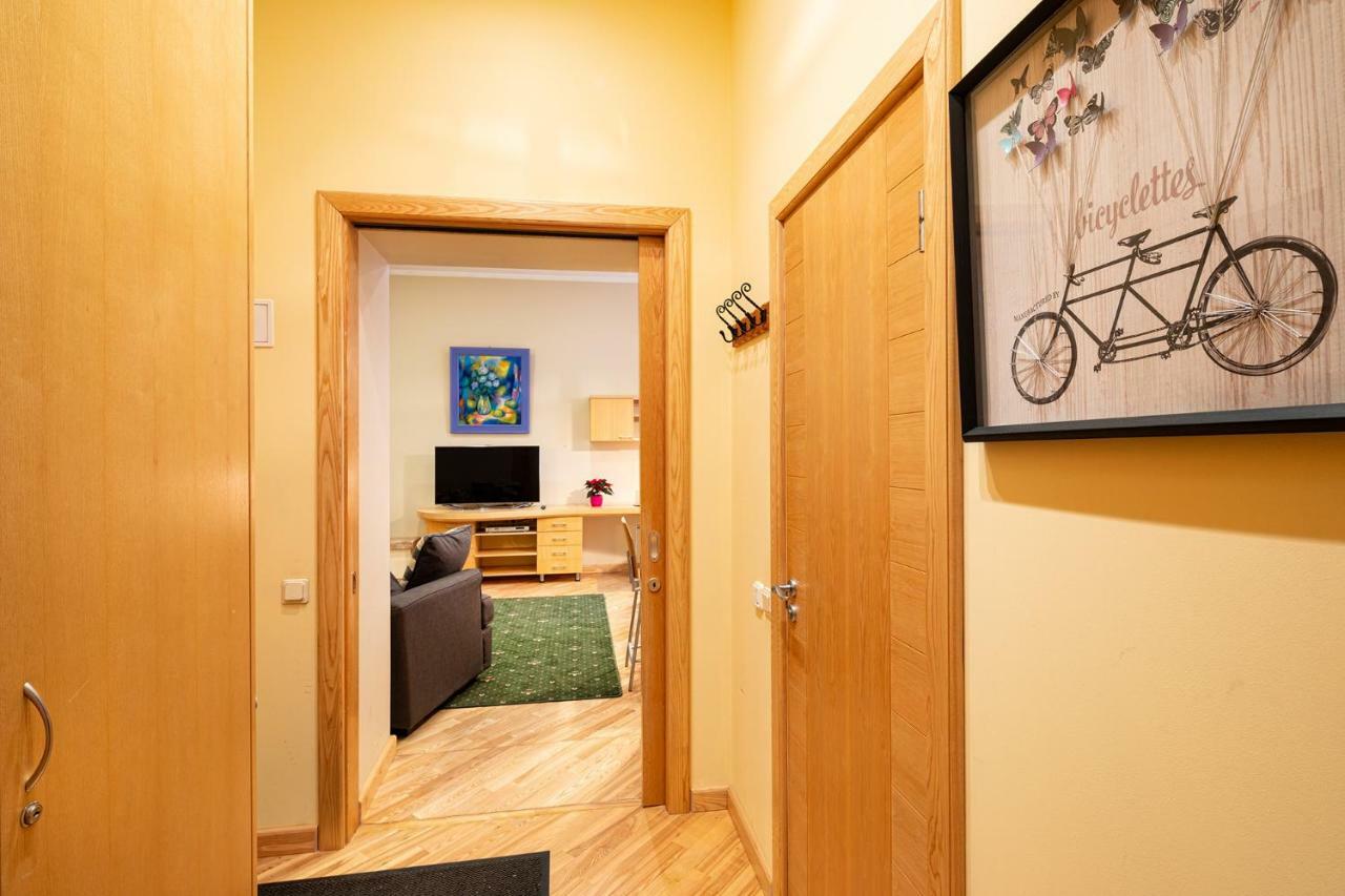 Kalnina Quiet Apartment In City Center Riga Eksteriør billede